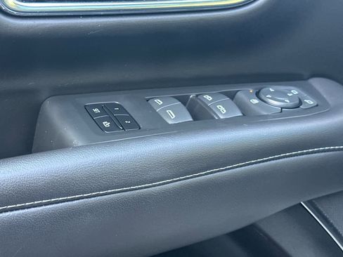 Used 2023 Chevrolet Tahoe Z71 AWD/4WD image 13