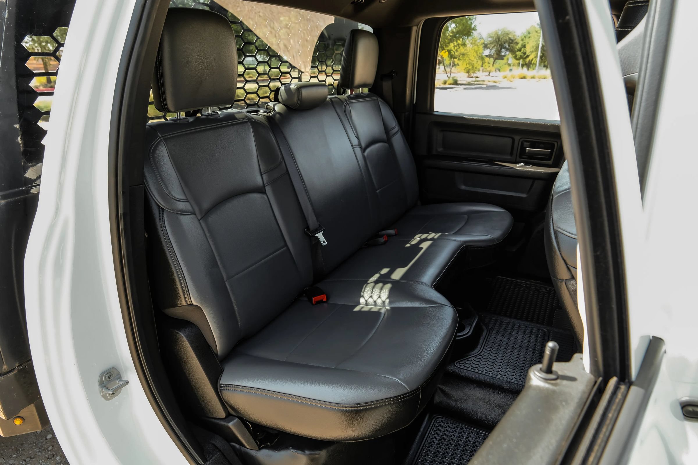 Used 2023 RAM 3500 Tradesman w/ Chrome Appearance Group AWD/4WD image 31