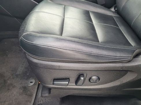 Used 2024 Kia Telluride EX w/ EX Captain's Chair Package AWD/4WD image 27