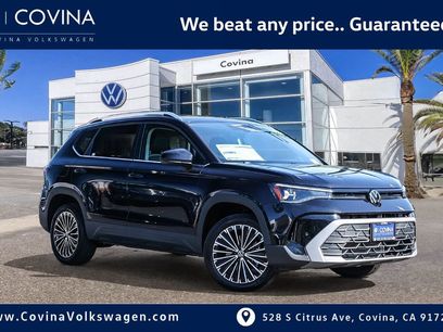 New 2025 Volkswagen Taos SE