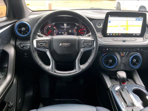 Certified 2025 Chevrolet Blazer RS w/ Driver Confidence II Package image 5