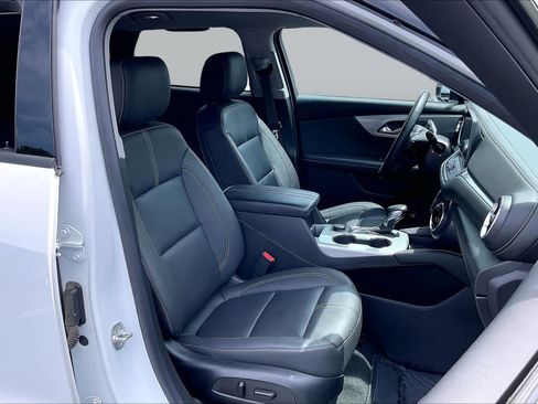 Used 2023 Chevrolet Blazer LT w/ Midnight/Sport Edition FWD image 8