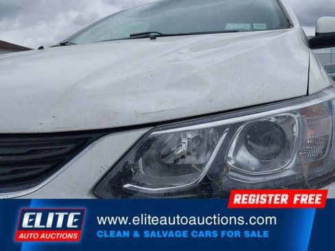 Used 2017 Chevrolet Sonic LT FWD image 25