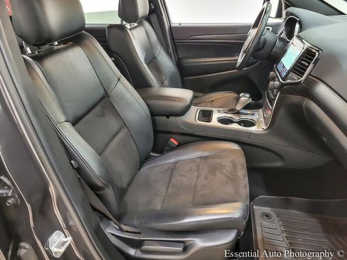 Used 2021 Jeep Grand Cherokee Laredo X AWD/4WD image 31