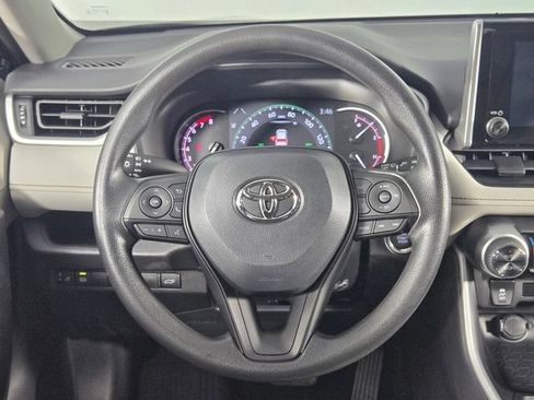 Used 2025 Toyota RAV4 XLE w/ Convenience Package FWD image 22