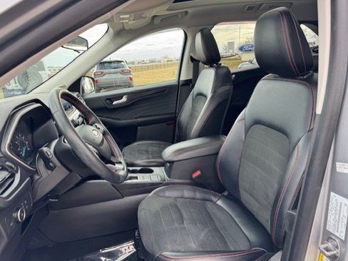 Used 2022 Ford Escape SEL w/ SEL Stealth AWD Package image 13