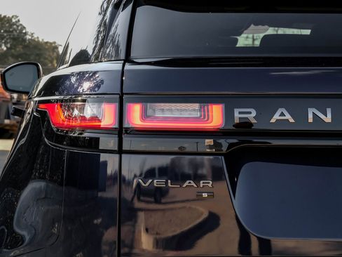 Used 2021 Land Rover Range Rover Velar R-Dynamic S image 56