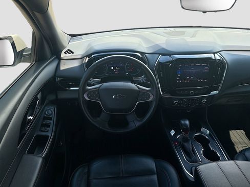 Used 2022 Chevrolet Traverse RS FWD image 22