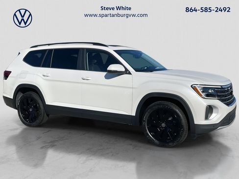 New 2026 Volkswagen Atlas SE FWD image 1