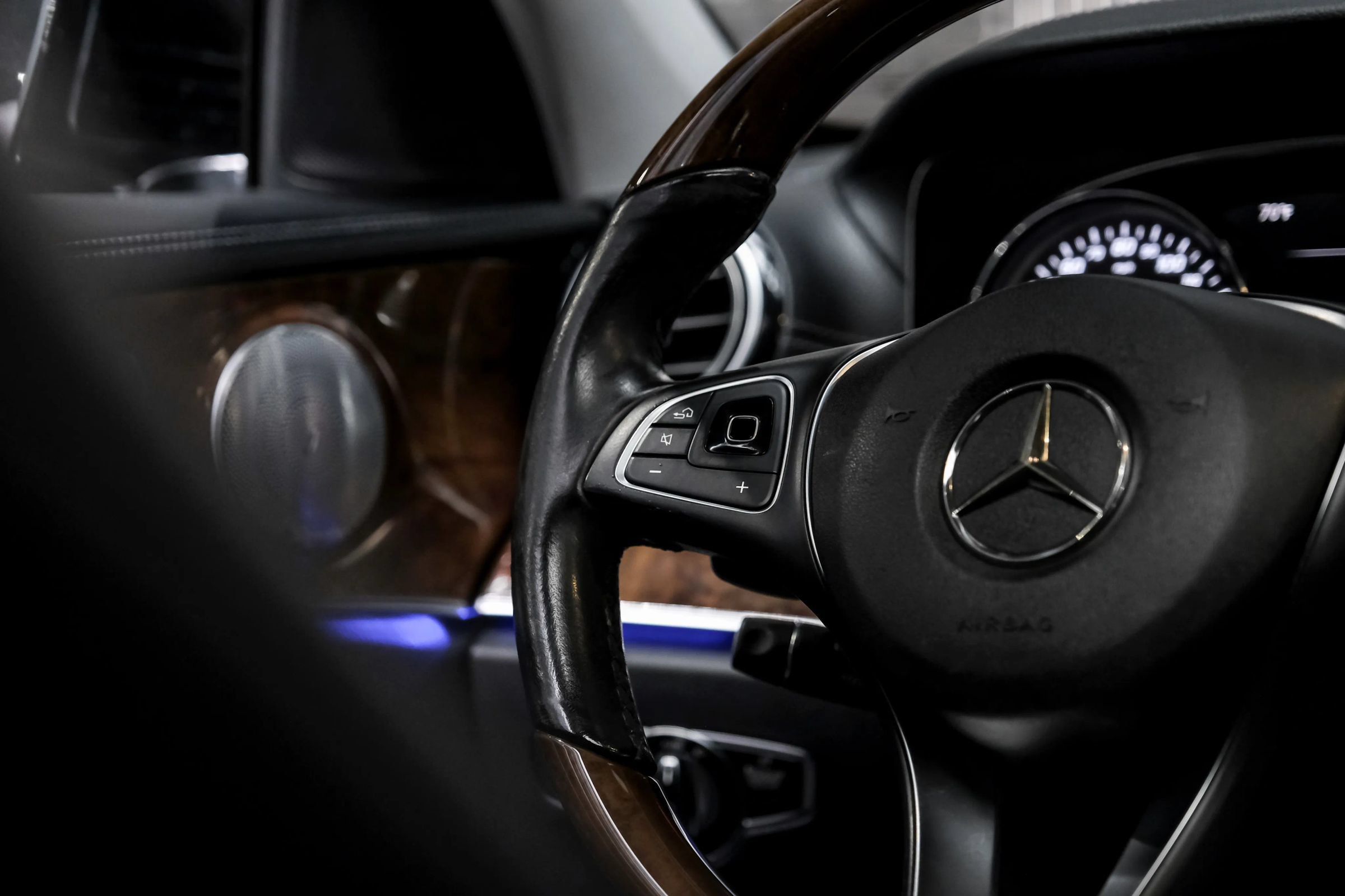 Used 2017 Mercedes-Benz E 300 image 15