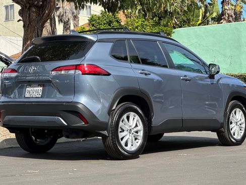 Certified 2024 Toyota Corolla Cross LE image 4