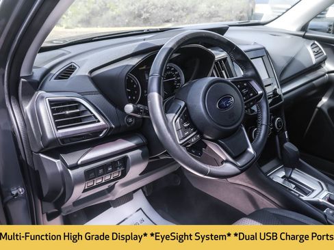 Used 2022 Subaru Forester Premium image 7