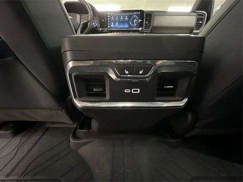 Certified 2024 Chevrolet Silverado 1500 High Country w/ High Country Premium Package image 22