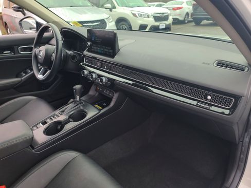 Used 2024 Honda Civic Touring image 20