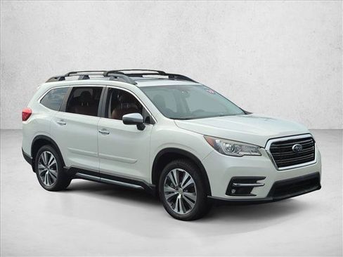 Used 2019 Subaru Ascent Touring w/ Popular Package #3 AWD/4WD image 3