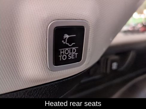 Used 2022 Jeep Grand Cherokee Limited image 14