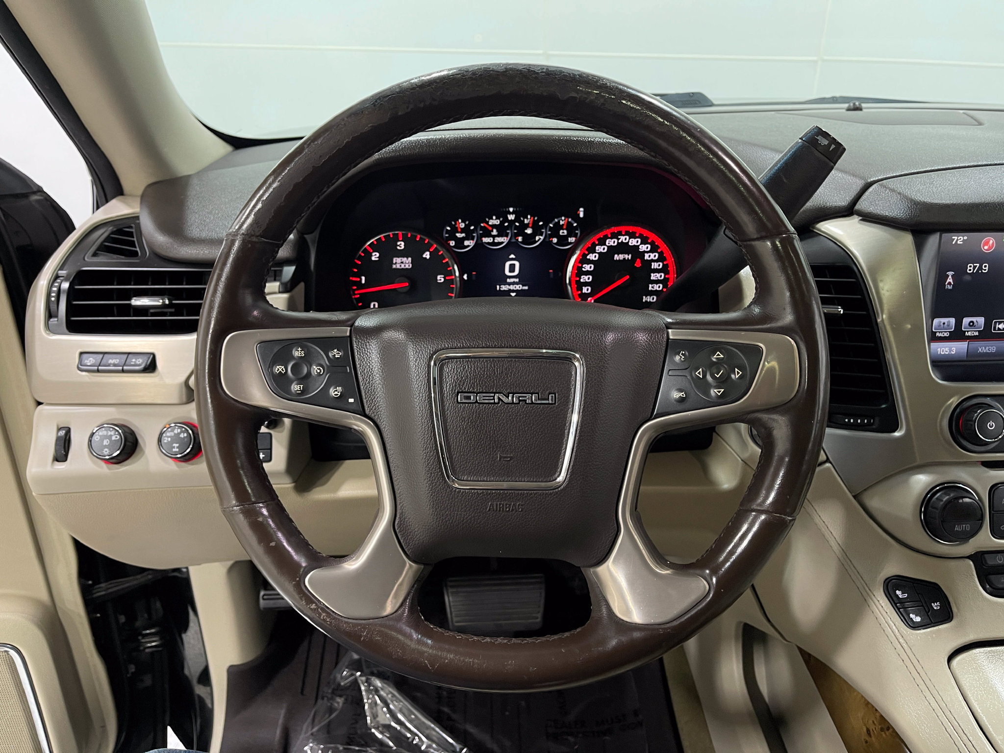 Used 2016 GMC Yukon Denali w/ Open Road Package AWD/4WD image 23
