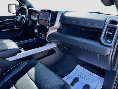 Used 2019 RAM 1500 Laramie AWD/4WD image 34