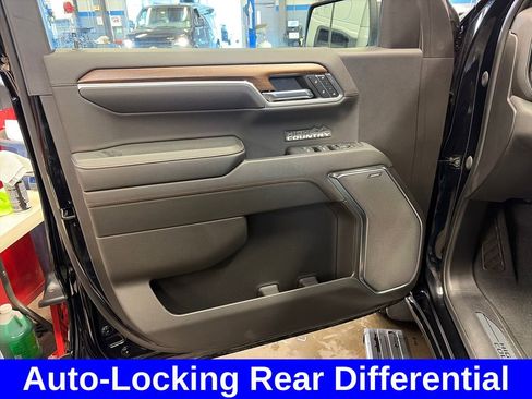 Used 2023 Chevrolet Silverado 1500 High Country w/ High Country Premium Package AWD/4WD image 24