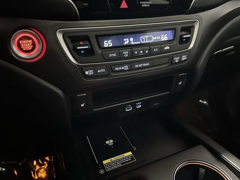 Used 2024 Honda Passport TrailSport image 8