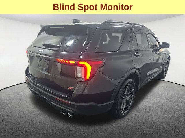 Used 2025 Ford Explorer ST AWD/4WD image 7