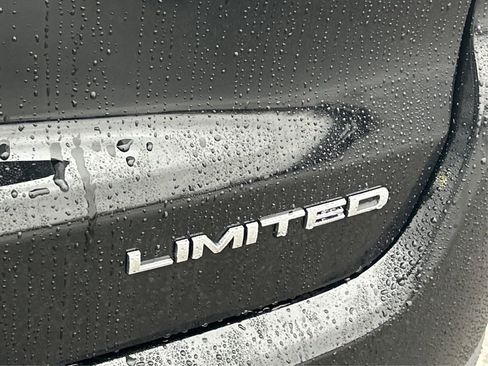 New 2026 Jeep Compass Limited image 18