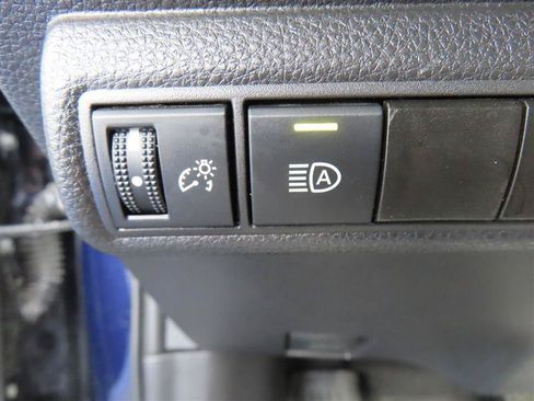 Used 2025 Toyota Corolla LE FWD image 14