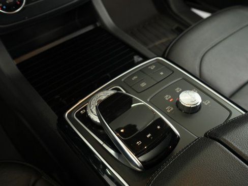 Used 2018 Mercedes-Benz GLE 43 AMG 4MATIC image 47
