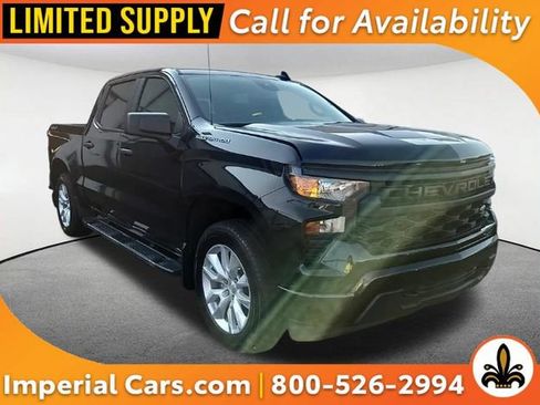 Used 2024 Chevrolet Silverado 1500 Custom AWD/4WD image 1