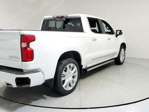 Certified 2023 Chevrolet Silverado 1500 High Country AWD/4WD image 5