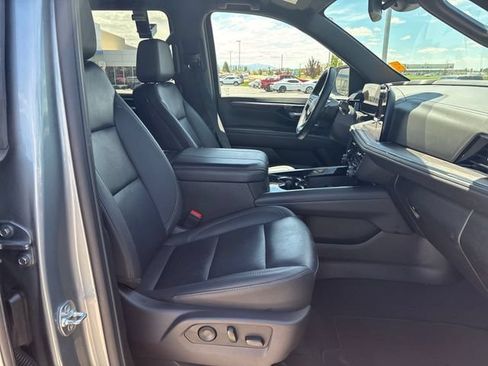 Certified 2025 Chevrolet Suburban Z71 AWD/4WD image 22