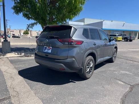Used 2023 Nissan Rogue S FWD image 4