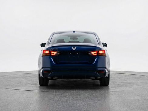 Used 2025 Nissan Altima 2.5 SV image 7