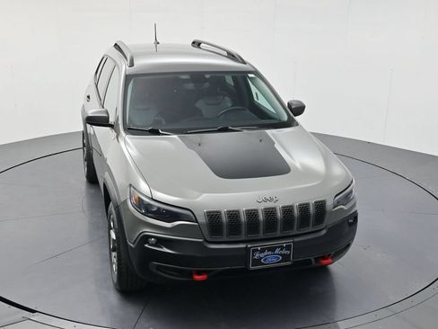 Used 2019 Jeep Cherokee Trailhawk w/ Cold Weather Group AWD/4WD image 36