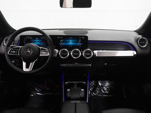 Certified 2023 Mercedes-Benz GLB 250 image 17