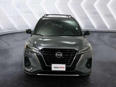 Used 2024 Nissan Kicks SR w/ Interior Electronics Package image 2