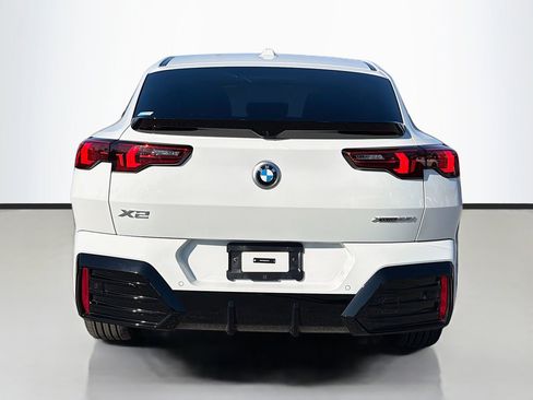 Used 2025 BMW X2 xDrive28i image 5