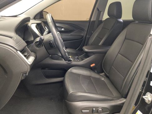 Used 2023 GMC Terrain SLT FWD image 17
