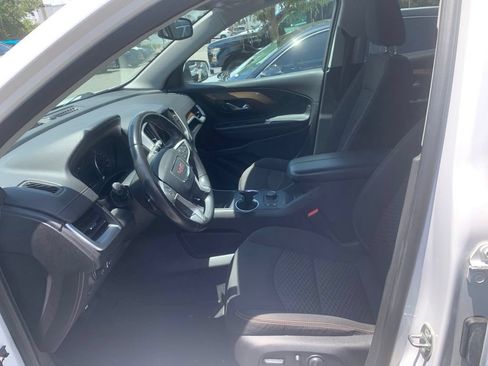 Used 2019 GMC Terrain SLE w/ Driver Convenience Package FWD image 3