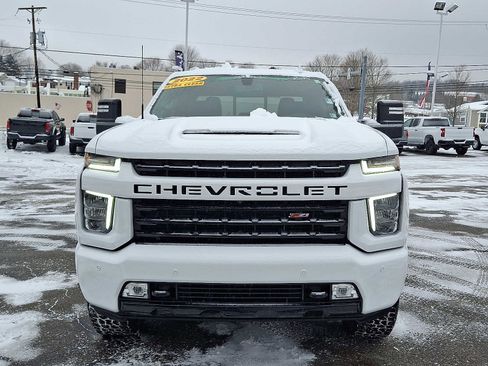 Used 2022 Chevrolet Silverado 2500 LTZ w/ LTZ Plus Package image 2