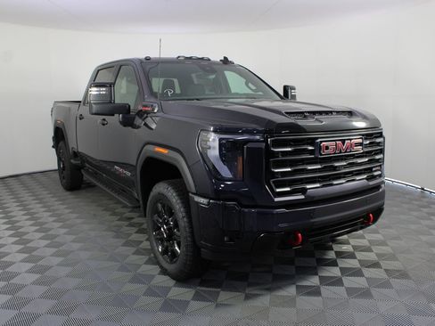 New 2026 GMC Sierra 2500 AT4 w/ AT4 Premium Plus Package AWD/4WD image 31