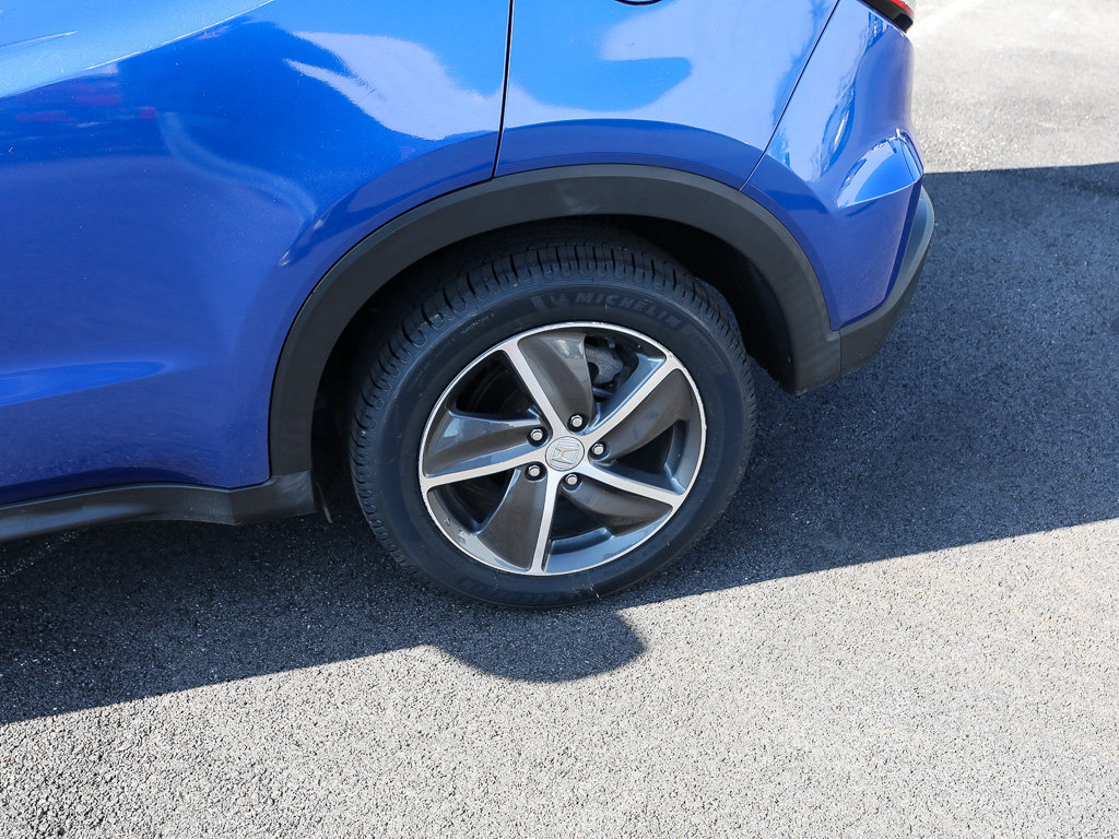 Used 2021 Honda HR-V EX-L image 4