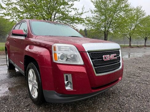 Used 2010 GMC Terrain SLT w/ Cargo Package FWD image 6