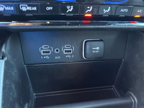 Certified 2024 Jeep Grand Cherokee Limited AWD/4WD image 42