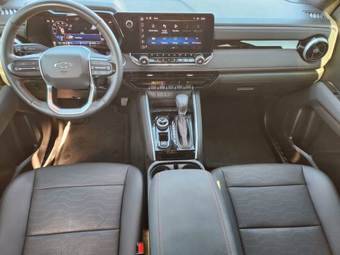 Used 2024 Chevrolet Colorado Z71 w/ Z71 Convenience Package 2 image 24