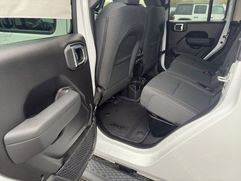 New 2026 Jeep Gladiator Sport image 14