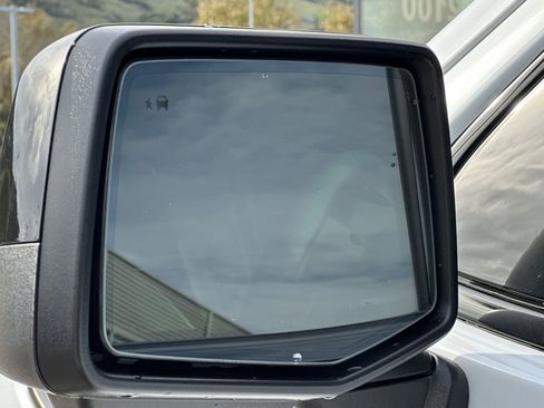 Used 2025 GMC Sierra 1500 AT4X image 41