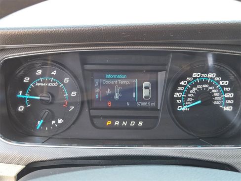 Used 2017 Ford Taurus SE image 18