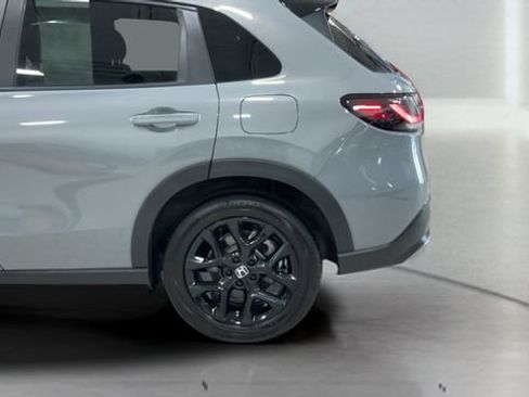 Used 2024 Honda HR-V Sport image 35