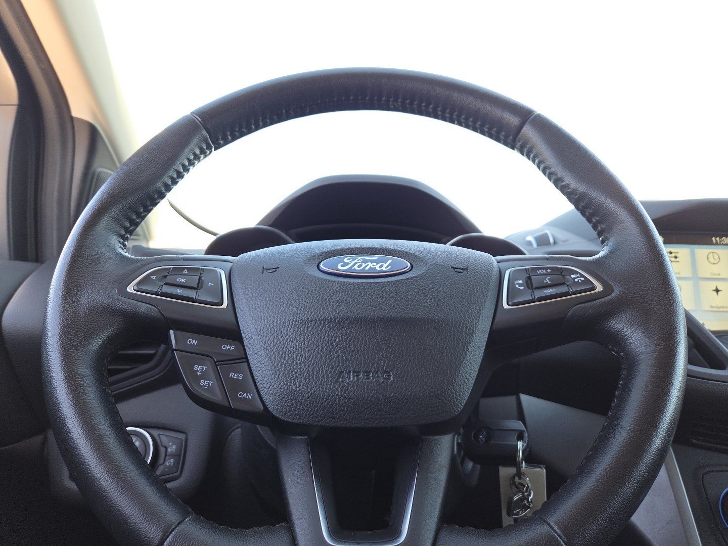 Used 2017 Ford Escape SE w/ SE Leather Comfort Package AWD/4WD image 26